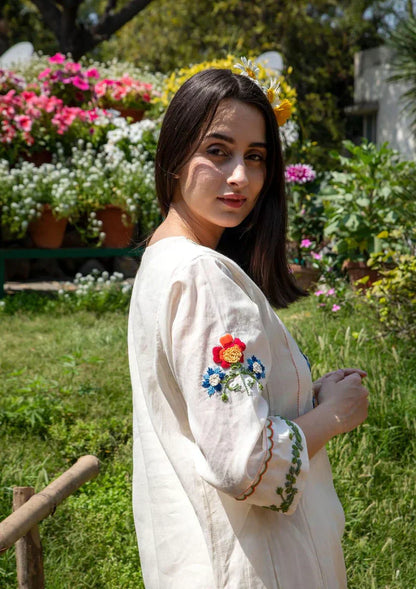 Libas Off White Embroidered Cotton Kurta And Pant Set