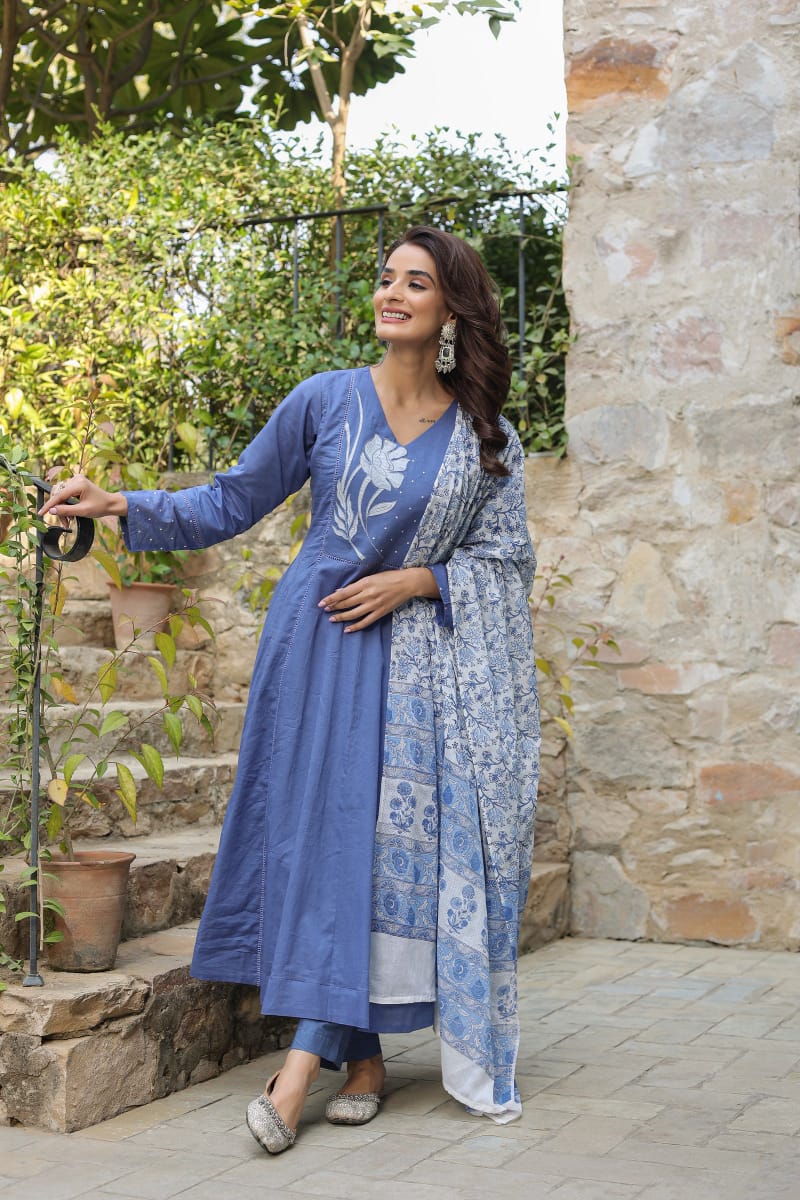 Libas Blue Kurta Suit Set With Floral Embroidery