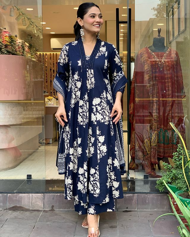 Libas Women Cotton Blue Kurta Pant And Dupatta Set