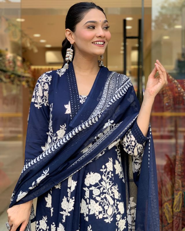Libas Women Cotton Blue Kurta Pant And Dupatta Set