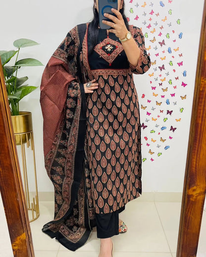 Libas Classic Black & Rust Ethnic Cotton Suit Set