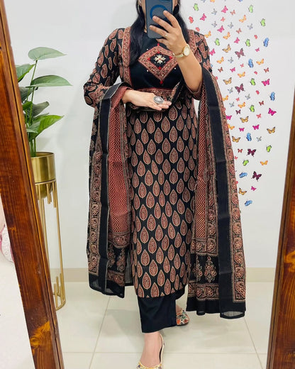 Libas Classic Black & Rust Ethnic Cotton Suit Set