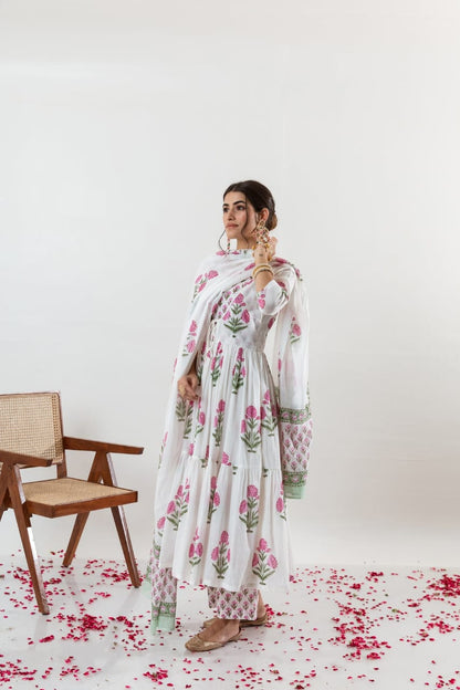 Women premium Ivory cotton kurta & dupatta set