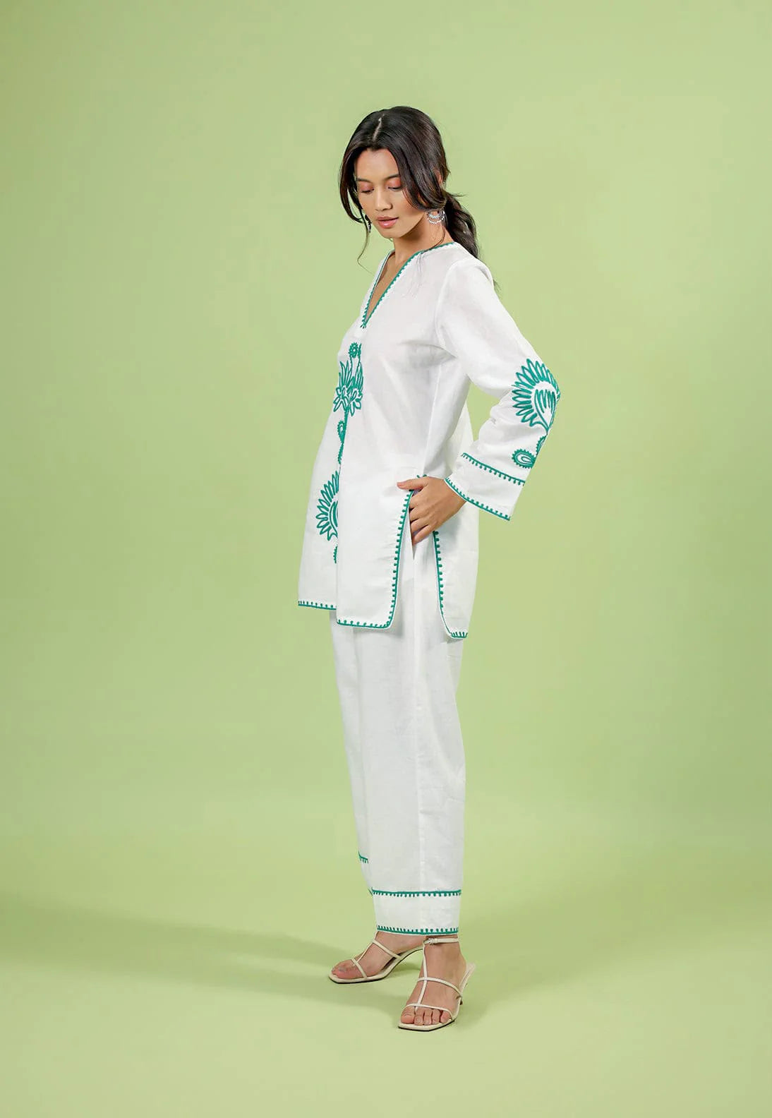 White & Teal Floral Embroidered Co-Ord Kurta Set